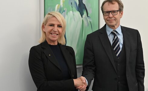 GMAR-Präsidentin Ulrike Haslauer und OVE-Generalsekretär Peter Reichel