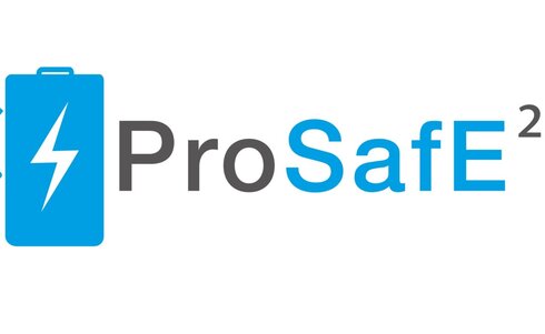 Logo von ProSafE² mit Batterie und Blitzsymbol.