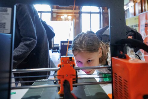 Girls Tech Up Wien 2024 Tesla Spule