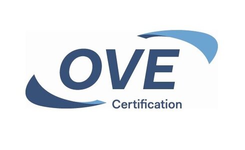 Logo der OVE-Zertifizierung in blauen Buchstaben auf weißem Hintergrund.