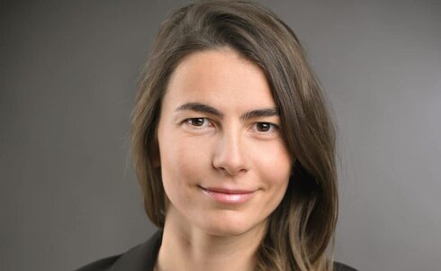 Porträtbild Dr. Verena Halmschlager